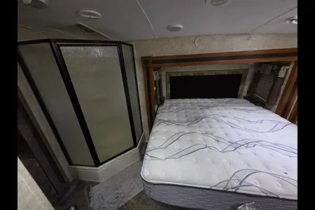Dustin's Keystone  Montana Mountaineer 345DBQ Fifth Wheel