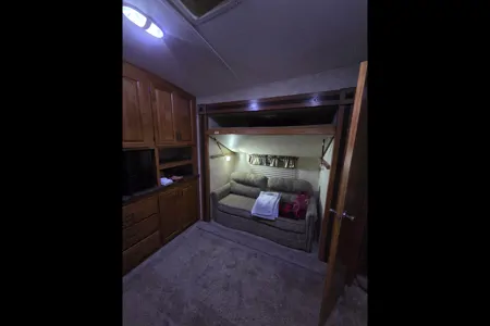 Dustin's Keystone  Montana Mountaineer 345DBQ Fifth Wheel