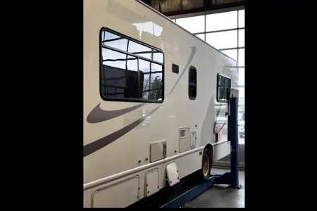 I&F's Thor Motor Coach Majestic 28A Class C