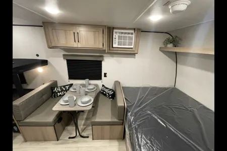 Ed's Keystone Coleman 17b Travel Trailer