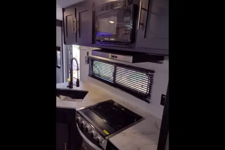 Springdale w/ Bunks: No Prep fee: Fully Equipped: Delivery Available ($85)