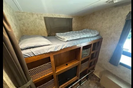 Rolling Retreat, Keystone Bullet Premier 31 BHPR Travel Trailer