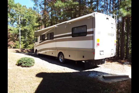 Giving 365's Ford Bounder Class A