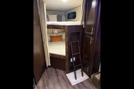 Palmas RV Rental