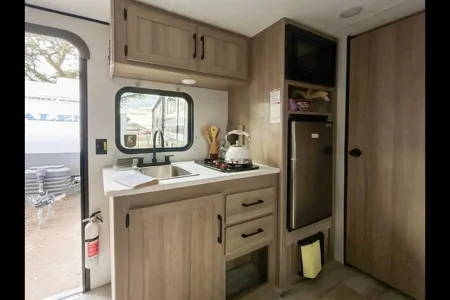 Danny's Keystone Coleman 17B Travel Trailer
