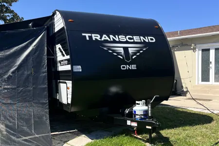 Jonny’s Grand Design Transcend 1 Travel Trailer