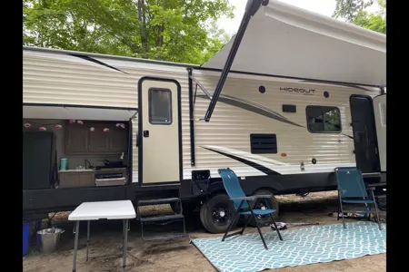 Keystone Hideout 31RBDS Travel Trailer