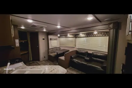Coastal Cruiser – Your Home on the Road Hideout 274LHS Travel Trailer