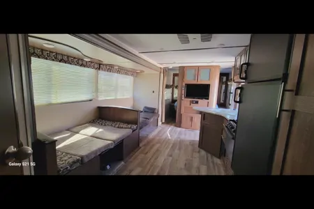 Coastal Cruiser – Your Home on the Road Hideout 274LHS Travel Trailer