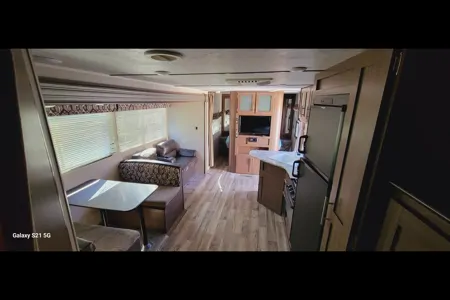 Coastal Cruiser – Your Home on the Road Hideout 274LHS Travel Trailer