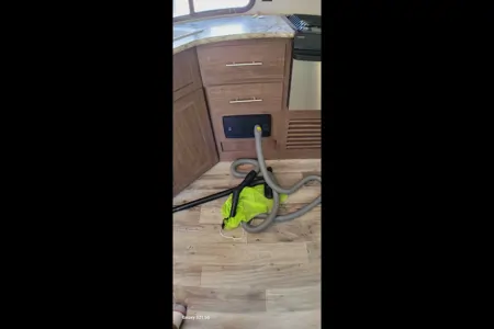 Coastal Cruiser – Your Home on the Road Hideout 274LHS Travel Trailer