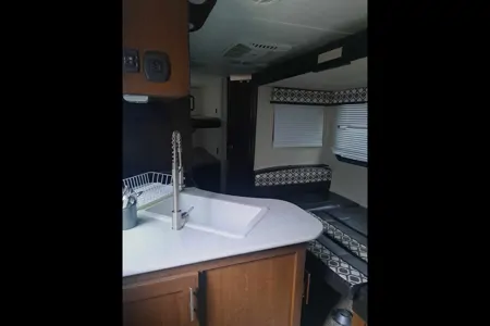 Riverside's Avenger 24