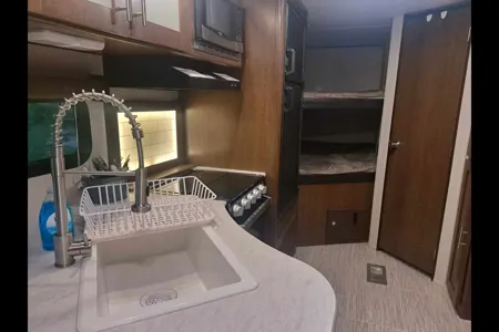Riverside's Avenger 24