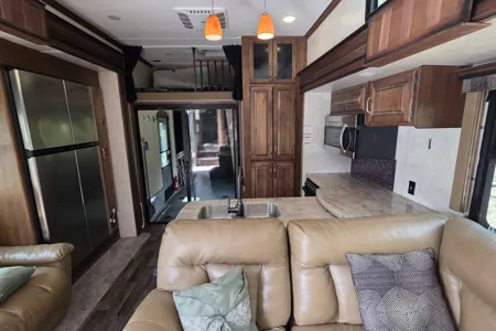 2015 Raptor Toy Hauler