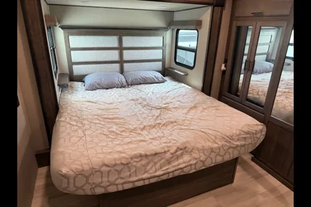 Jared's Grand Design Solitude 3950BH-R Fifth Wheel