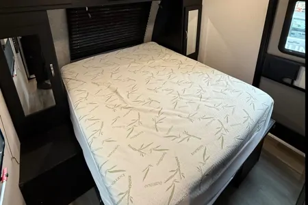 Mike's Super Clean Family RV!