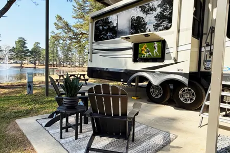 Luxury RV Cottage