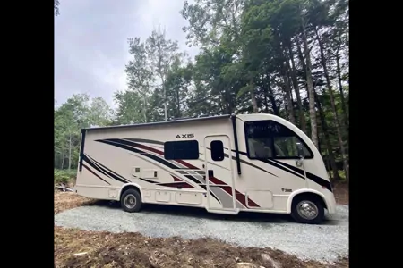 Modern Luxury Meets Easy Driving – 2022 Thor Axis RUV 25.6