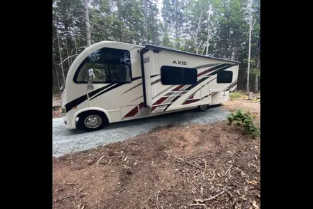 Modern Luxury Meets Easy Driving – 2022 Thor Axis RUV 25.6