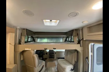 Modern Luxury Meets Easy Driving – 2022 Thor Axis RUV 25.6