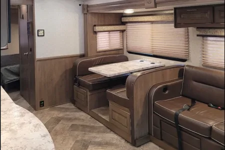 "Right Size" Class A - Georgetown GT3