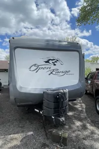 James's Highland Ridge RV 323rls Travel Trailer