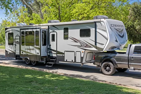 Ryker's Keystone Carbon Toy Hauler Fifth Wheel 2018