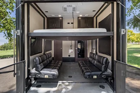 Ryker's Keystone Carbon Toy Hauler Fifth Wheel 2018