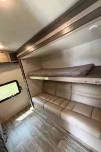 (Delivery ONLY) Sunset Trail, sleeps 10+, 2 bathrooms