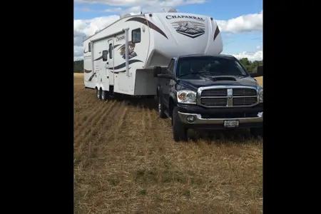 Annie’s Coachmen Chapparel Lite Fifth Wheel