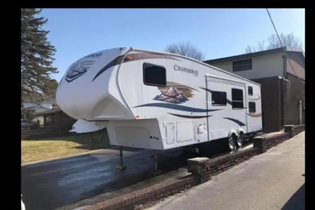 Annie’s Coachmen Chapparel Lite Fifth Wheel