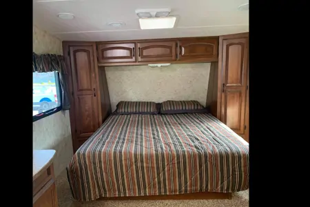 Annie’s Coachmen Chapparel Lite Fifth Wheel