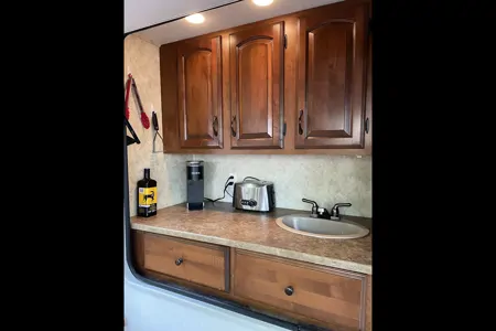 Annie’s Coachmen Chapparel Lite Fifth Wheel