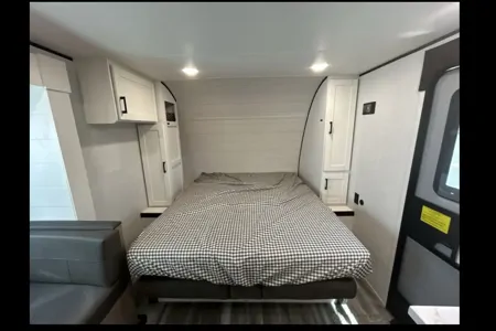 Chandler's Jayco Jay flight slx 197mb Travel Trailer