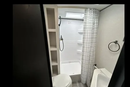 Chandler's Jayco Jay flight slx 197mb Travel Trailer