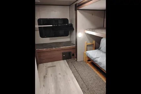 Julie's Heartland Prowler Lynx Travel Trailer