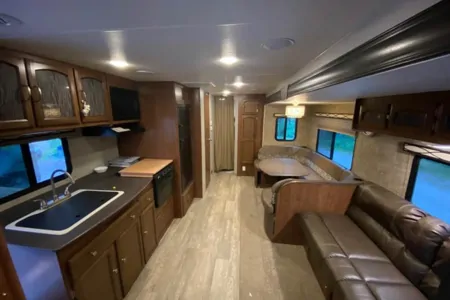 Tylor & Joshs Coachmen 292bhds Travel Trailer