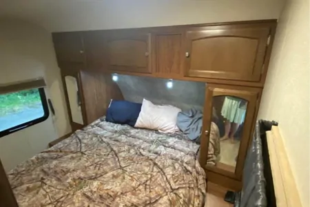 Tylor & Joshs Coachmen 292bhds Travel Trailer