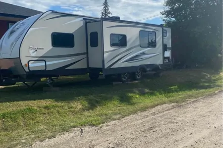 Tylor & Joshs Coachmen 292bhds Travel Trailer