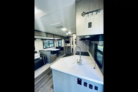 Cozy Modern Heartland Mallard Travel Trailer
