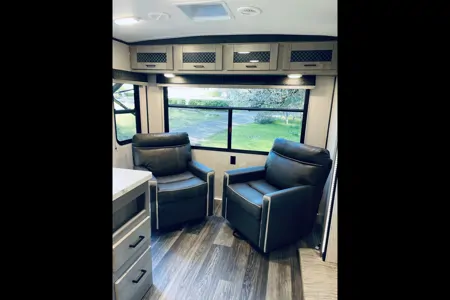 Cozy Modern Heartland Mallard Travel Trailer