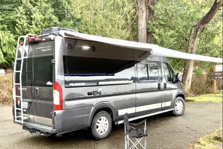 Beautiful Winnebago Travato 59G Class B