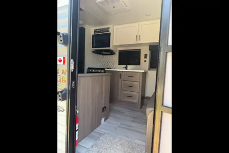 Mackenzie's Highland Ridge RV Open range 26BH Travel Trailer
