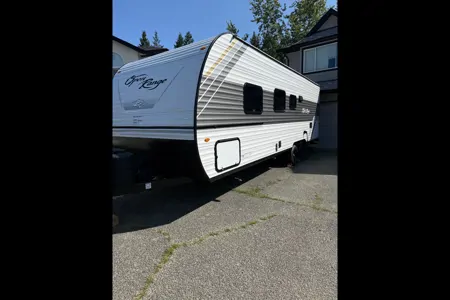 Mackenzie's Highland Ridge RV Open range 26BH Travel Trailer