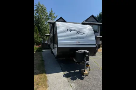 Mackenzie's Highland Ridge RV Open range 26BH Travel Trailer