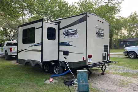 JOHN's Forest River Forest River Travel Trailer