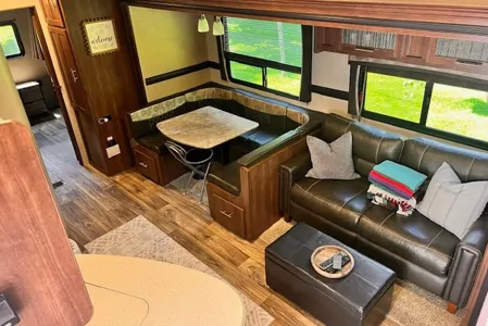 Jess's Crossroads Volante 310BH Fifth Wheel