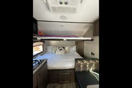 Sam's Sun lite Bh16 Travel Trailer