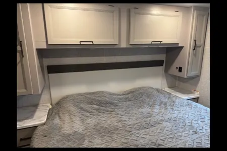 Paul's Thor Motor Coach 29M Class A