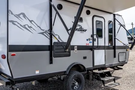 Richard's Jayco Baja Travel Trailer